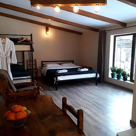 Holiday Home Borjomi Esterno foto