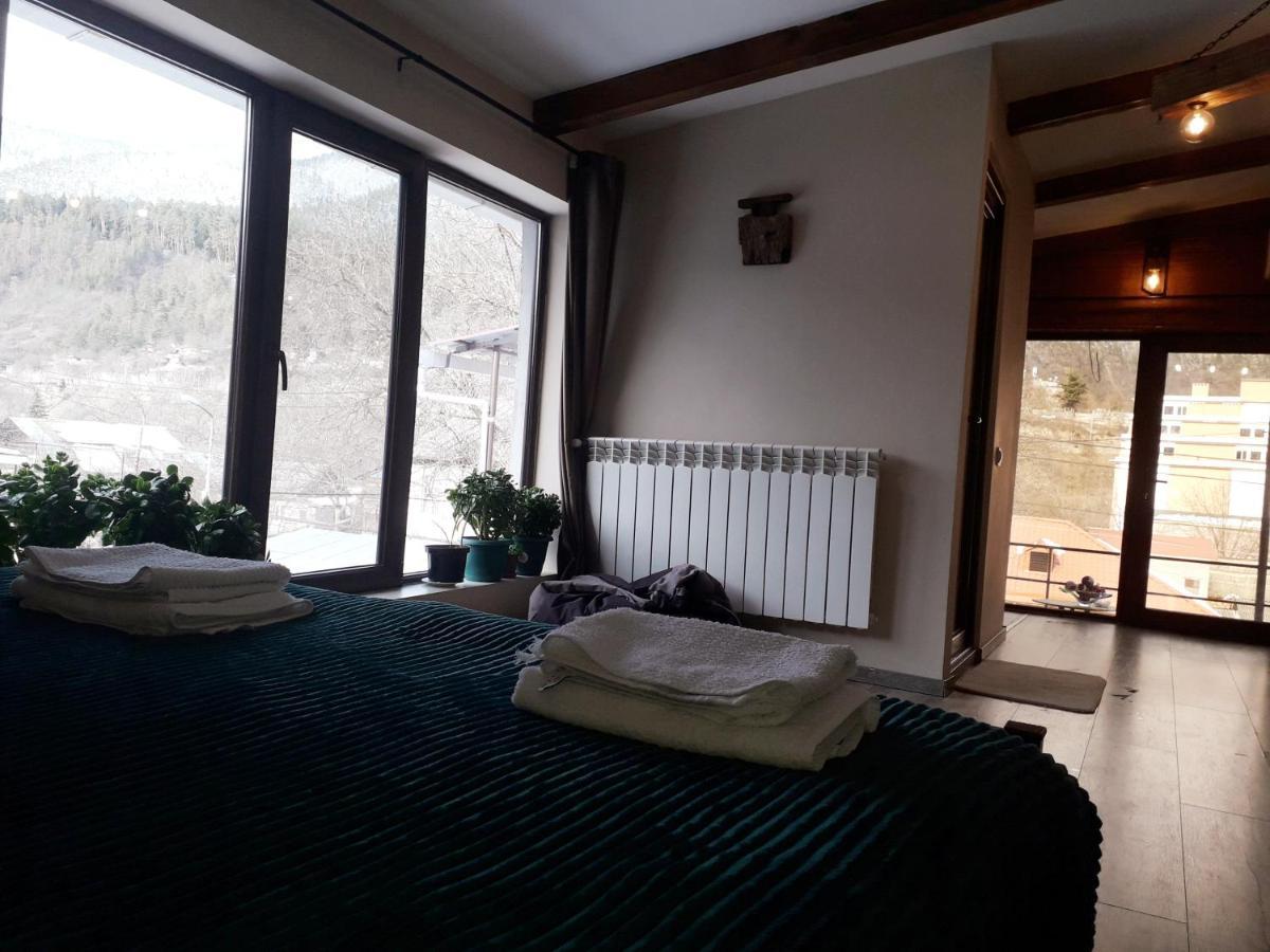 Holiday Home Borjomi Esterno foto